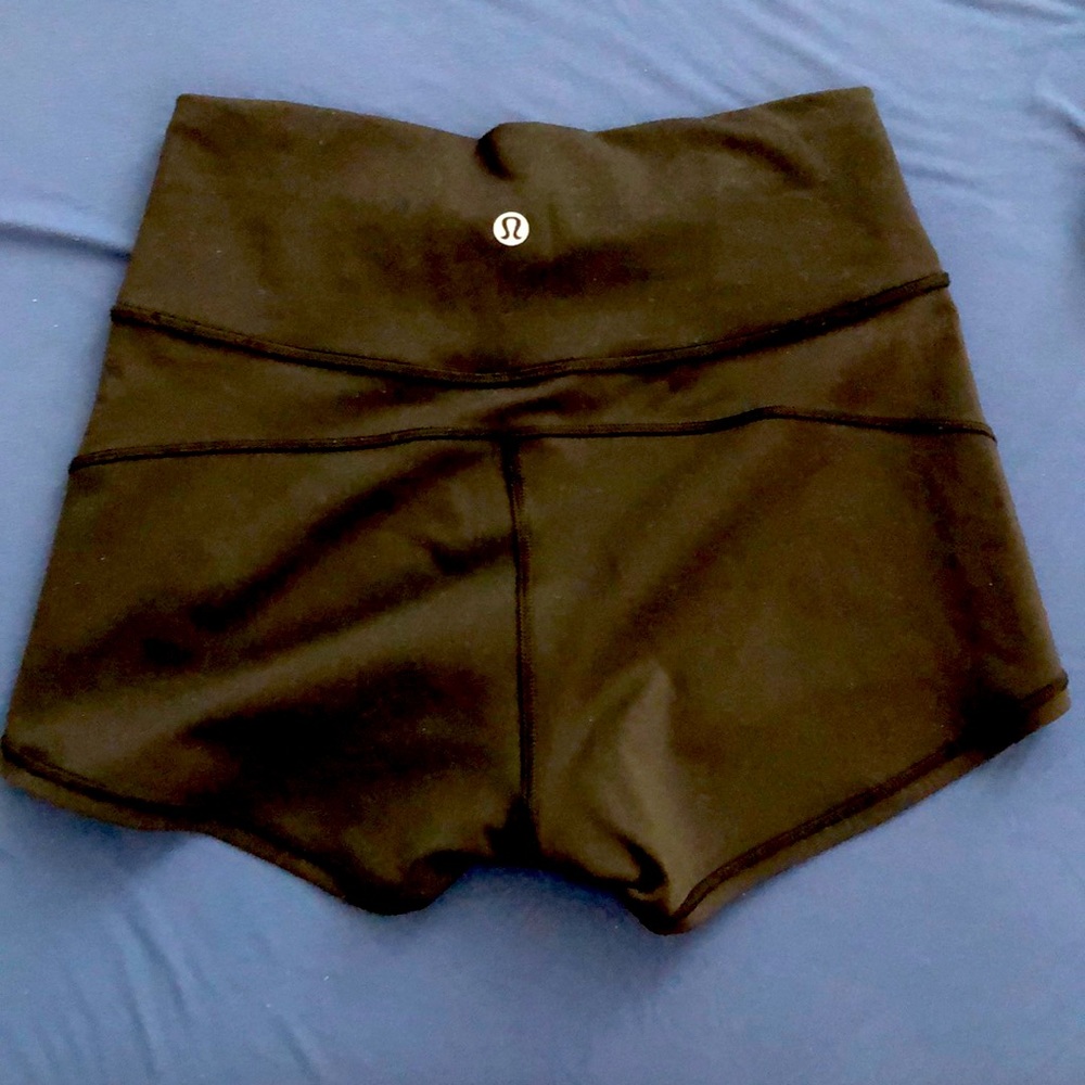 Lululemon black 2.5” spandex
